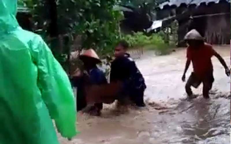 Sungai Gobag Meluap Warga Pengkok Diterjang Banjir Dan Kehilangan