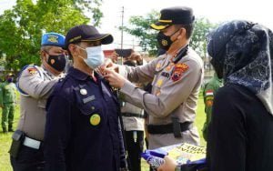 Pesta-Kembang-Api-di-Malam-