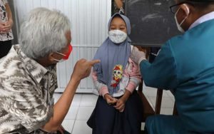 ganjar-vaksin-anak