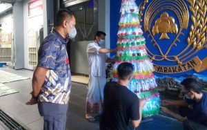 pohon-natal-botol