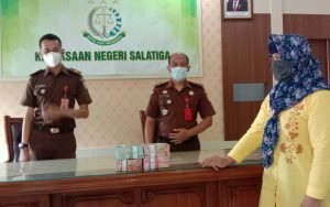 Istri-Mantan-Direktur-Bank-Salatiga-Bayar-Denda-Perkara-Korupsi-Rp300-Juta