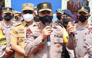 Kapolda-Jateng,-Irjen-Pol-Ahmad-Luthfi-saat-melakukan-pengecekan-jalur-alternatif-untuk-mudik-tahun-2022-27-4