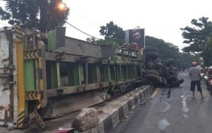 Kecelakaan-Karambol-Di-Banyumanik-Semarang,-Dua-Orang-Meninggal-Dunia-Enam-Orang-Luka-Luka