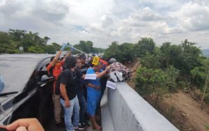 Pembunuhan-Dan-Pembuangan-Jasad-Bidan-Ke-Bawah-Jembatan-Tol-Semarang-Bawen-Jalani-Rekonstruksi