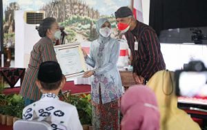Perempuan-Kerap-Jadi-Korban,-Ganjar-Ingatkan-Isu-Pernikahan-Dini-di-Hari-Kartini