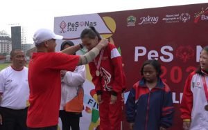 Gubernur-Jawa-Tengah-Ganjar-Pranowo-saat-dalam-ajang-Pekan-Special-Olympics-Nasional-(PeSONas)-2022-di-GOR-Tri-Lomba-Juang,-Kota-Semarang