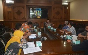 Komisi-B-DPRD-kota-Salatiga-saat-rapat-dengan-Dinas-Perdagangan-membahas-Pasar-Raya-1-dan-2--beberapa-waktu-lalu