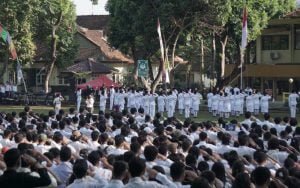 2740-Peserta-OMB-UKSW-2022,-Ikuti-Upacara-Peringatan-Kemerdekaan-Indonesia-ke-77