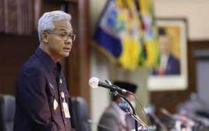 Ganjar-Prioritaskan-Rancangan-Perubahan-APBD-Jateng-2022-Untuk-Bantuan-Sosial