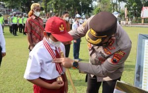 Juara-1-Lomba-Judo-Tingkat-Propinsi,-Fakhriyan-Peroleh-Penghargaan-Dari-Kapolres-Salatiga