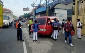 Nekat-Beroperasi,-Angkutan-Ilegal-Bakal-Dikandangkan