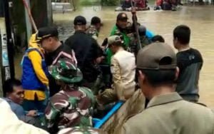 Banjir-Cilacap-Mulai-Surut,-BPBD-Jateng-Fokus-Evakuasi-Kelompok-Usia-Rentan