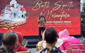 Batik-Specta-Nusantara-Jadi-Momentum-Hendi-Tingkatkan-Belanja-Produk-Indonesia