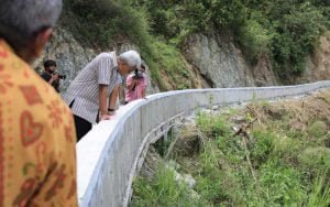 Cek-Bankeu,-Ganjar-Temukan-Pekerjaan-Tak-Sempurna-Balikin,-Kontraktor-Mesti-Tanggung-Jawab