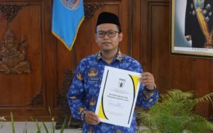 Perjuangan-Agung,-Kuliah-Sambil-Jadi-Tukang-Cuci-Piring,-Kini-Jadi-PNS-di-Kota-Salatiga