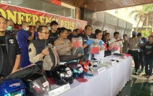 Polda-Jateng-Bekuk-Komplotan-Maling-Spesialis-Pecah-Kaca-Mobil,-Kerugian-Capai-Ratusan-Juta