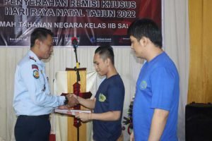 Kabar-Gembira,-12-Narapidana-Rutan-Salatiga-Terima-Remisi-Natal