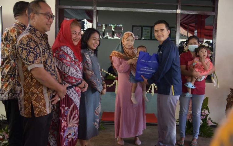 Pemerintah Kota Semarang meresmikan daycare atau tempat penitipan anak khusus balita stunting dengan nama Rumah Pelita. Melalui inovasi ini, walikota semarang ingin mempercepat penanganan stunting dengan menyasar baduta stunting karena pola asuh. Inovasi ini mendapat apresiasi dari Menteri PPPA Bintang Puspayoga karena melibatkan berbagai lintas sektor dalam penanganan stunting.