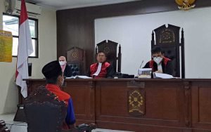 Imam Sobari dituntut hukuman mati setelah memutilasi pacarnya menjadi 16 bagian di Kabupaten Semarang. Kasus ini dianggap sangat keji dan sadis oleh JPU dan kepolisian.