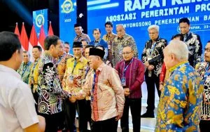 Presiden RI Joko Widodo (Jokowi) meminta gubernur untuk mendorong belanja masyarakat agar pertumbuhan ekonomi nasional meningkat. Pada Rapat Kerja Nasional Asosiasi Pemerintah Provinsi Seluruh Indonesia (APPSI) Tahun 2023, Presiden juga meminta kemudahan dan kecepatan dalam pemberian izin penyelenggaraan acara dan pengembangan kawasan wisata untuk menarik minat wisatawan dan UMKM untuk berjualan.