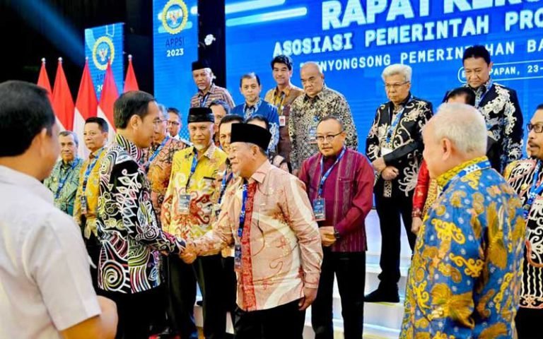 Presiden RI Joko Widodo (Jokowi) meminta gubernur untuk mendorong belanja masyarakat agar pertumbuhan ekonomi nasional meningkat. Pada Rapat Kerja Nasional Asosiasi Pemerintah Provinsi Seluruh Indonesia (APPSI) Tahun 2023, Presiden juga meminta kemudahan dan kecepatan dalam pemberian izin penyelenggaraan acara dan pengembangan kawasan wisata untuk menarik minat wisatawan dan UMKM untuk berjualan.