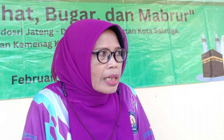 Kepala Dinas Kesehatan Kota Salatiga memperingatkan orang tua untuk waspada terhadap risiko diabetes melitus (DM) pada anak akibat pola hidup tidak sehat, seperti konsumsi junk food. Meski belum ada kasus DM anak di Salatiga, evaluasi terus dilakukan dan penyakit ini di-screening pada sekitar 5.000 orang.
