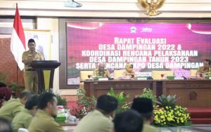Optimasi Program Satu OPD Satu Desa Dampingan di Jawa Tengah menjadi fokus bagi Pemerintah Provinsi. Wakil Gubernur Jawa Tengah, Taj Yasin Maimoen mempercepat pelaksanaan program tersebut dalam upaya mengentaskan kemiskinan di wilayah tersebut. Gus Yasin menekankan pentingnya validasi dan verifikasi data masyarakat miskin serta pentingnya upaya bersama dari seluruh kabupaten/kota agar program pengentasan kemiskinan bisa lebih masif.