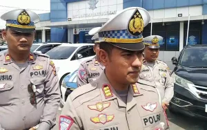 Kasatlantas Polres Demak AKP Muhamad Gargarin Friyandi menyebut banyak kecelakaan tunggal terjadi di jalan Pantura Demak akibat kerusakan jalan yang meluas. Sebagian besar korban kecelakaan adalah pengguna sepeda motor. Pengguna jalan diimbau tetap berhati-hati saat melintas karena masih terdapat banyak lubang dan perbaikan jalan di sepanjang jalan nasional tersebut.