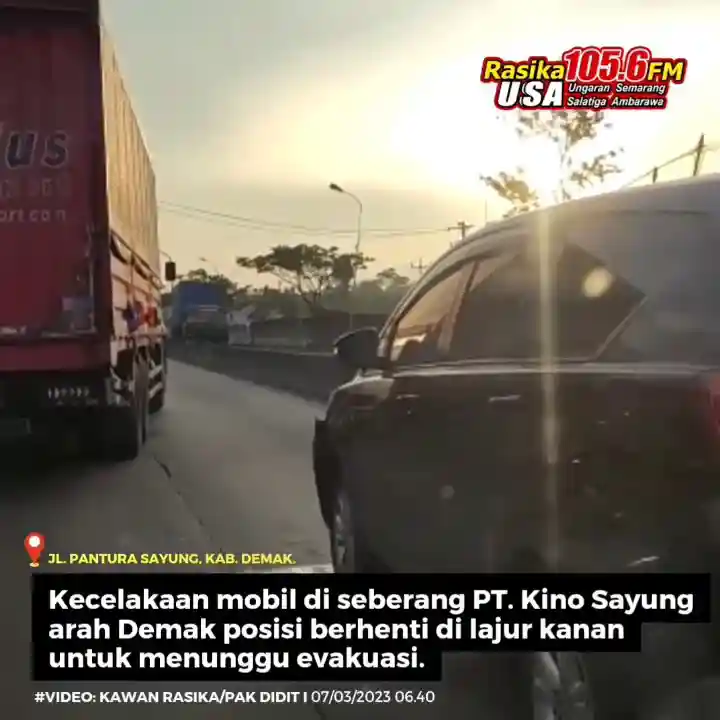 Infografis | Mobil rusak bagian depan berhenti di lajur kanan jalur Sayung arah Demak sekitar PT. Kino, jalan menyempit sehingga terjadi antrean kendaraan dari Semarang. Kejadian kecelakaan sebelum jam 6 pagi dan sedang menunggu evakuasi.