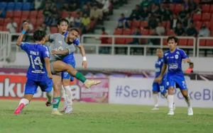 Pertandingan lanjutan BRI Liga 1 2022/2023 antara PSIS Semarang lawan Persebaya Surabaya di Stadion Jatidiri Semarang berakhir 1-2 kemenangan tipis bagi tim tamu