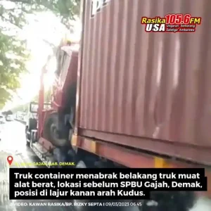 Infografis | Terjadi kecelakaan lokasi di jalan raya Gajah, Demak, arah Kudus, tepatnya sebelum SPBU Gajah. Truk container menabrak bagian belakang truk muat alat berat. Posisi kedua kendaraan di lajur kanan, lalu lintas merayap.