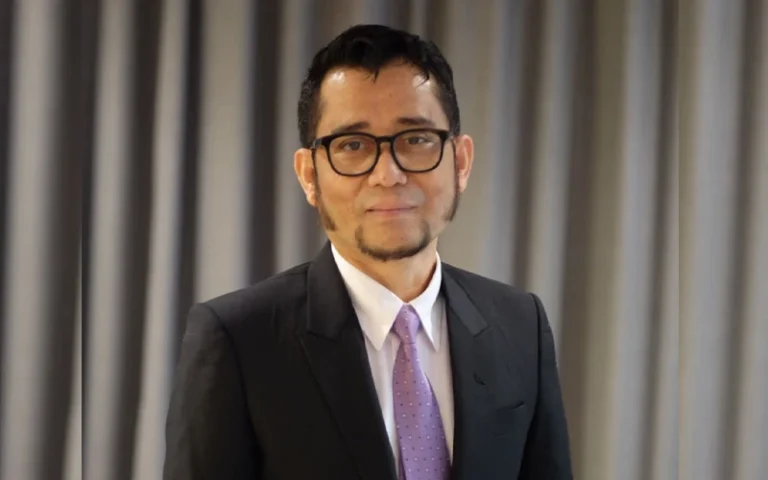 PDGI Kota Salatiga menolak ancaman kriminalisasi dokter dan tenaga kesehatan dalam RUU Omnibus Law Kesehatan yang dapat membuat ketakutan dalam tugas pelayanan. Mereka juga menyoroti bahwa RUU ini dapat menghilangkan peran organisasi profesi kesehatan seperti PDGI yang telah banyak berkontribusi pada masyarakat Salatiga.