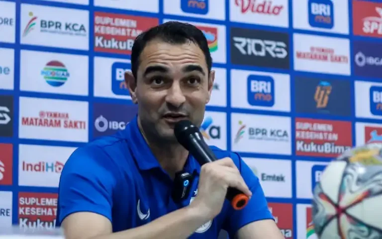 PSIS Semarang menang telak dengan skor 5-2 atas PSS Sleman di Stadion Jatidiri Semarang dalam lanjutan BRI Liga 1 2022/2023 setelah enam pertandingan tanpa kemenangan.