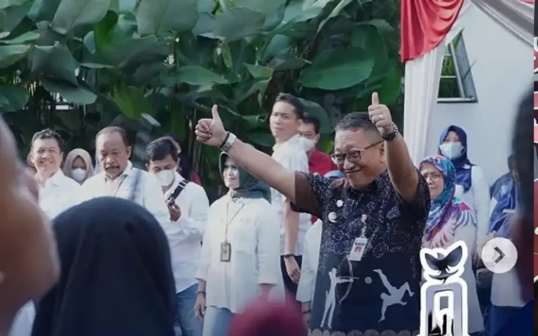 Dinas Pendidikan Kota Salatiga mengadakan Pekan Hari Pendidikan Nasional (Hardiknas) pada tanggal 27-29 April 2023. Kegiatan ini menjadi ajang kreativitas bagi guru dan murid di Kompleks Dinas Pendidikan Jl Adisucipto. Dalam acara ini, Sinoeng menyambut baik konsep Merdeka Belajar bagi anak-anak yang menekankan pada pengembangan IQ, EQ, dan SQ.