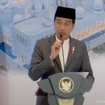 Presiden Joko Widodo hadir dalam peringatan Zayed Humanitarian Day di Kota Surakarta, Jawa Tengah dan mengajak semua pihak untuk meneladani kerja kemanusiaan Sheikh Zayed bin Sultan Al Nahyan. Acara tersebut dihadiri oleh sejumlah tokoh penting, termasuk Menteri Energi dan Infrastruktur Persatuan Emirat Arab Suhail Mohammed Al Mazroei dan Menteri Dalam Negeri Tito Karnavian.