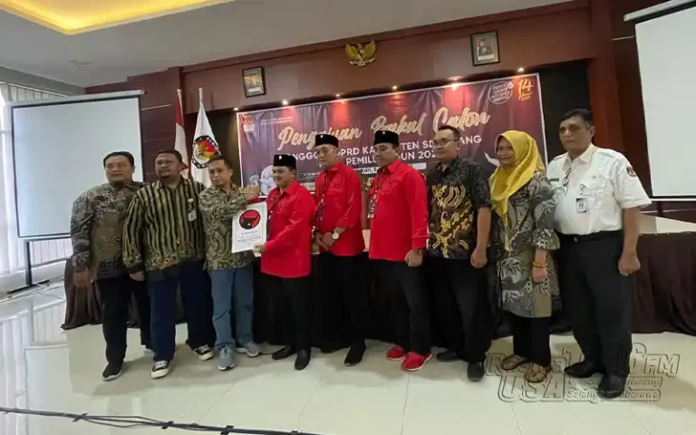 Bacaleg PDIP Kabupaten Semarang 2024 akan diikuti oleh 50 calon, di mana empat di antaranya adalah kepala desa yang telah mengajukan pengunduran diri. DPC PDIP Kabupaten Semarang menargetkan perolehan kursi sebanyak mungkin pada Pemilu Legislatif 2024, dan keseluruhan kader dan anggota partai solid bergerak untuk meraih kemenangan.