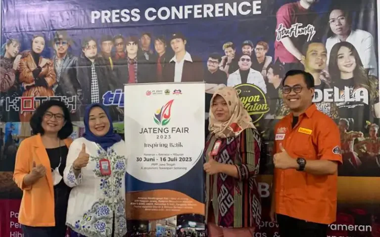 Jateng Fair 2023, sebuah Pesta Rakyat yang telah melewati masa pandemi selama dua tahun akan segera digelar kembali pada tanggal 30 Juni hingga 16 Juli 2023. Acara ini bertujuan untuk mempromosikan pembangunan di bidang usaha perdagangan, perindustrian, kerajinan rakyat, dan juga produk pariwisata unggulan Jawa Tengah. Dengan mengangkat tema "Inspiring Batik"