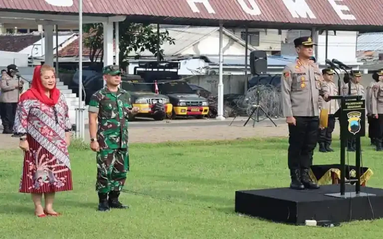 Wali Kota Semarang, Hevearita Gunaryanti Rahayu, mengapresiasi program Polisi RW yang diluncurkan oleh Polrestabes Semarang. Program ini diharapkan dapat memudahkan pihak kepolisian dalam berkomunikasi dan memonitor kejadian-kejadian di masyarakat, khususnya di lingkup RW di wilayah Kota Semarang.