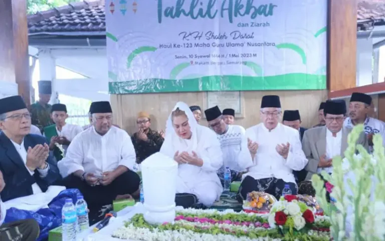 Wali Kota Semarang, Hevearita Gunaryanti Rahayu, bertekad menjadikan Kota Semarang sebagai salah satu kota tujuan wisata religi di Jawa Tengah. Dalam upaya tersebut, beliau ingin menceritakan kisah-kisah ulama besar asal Kota Semarang menjadi story telling agar masyarakat semakin memahami perkembangan agama Islam di Kota Semarang. Pada acara Maulidurosul dan Haul KH Sholeh Darat ke-123, Mbak Ita juga mengingatkan peran dan sumbangsih KH Sholeh Darat untuk Indonesia.