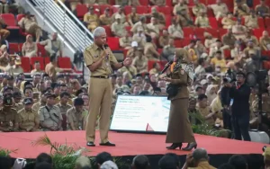 Pada Sarasehan Kepala Desa se-Provinsi Jawa Tengah, Gubernur Jawa Tengah Ganjar Pranowo memotivasi kepala desa dan perangkatnya untuk mengatasi kemiskinan dengan cepat. Ganjar mengungkapkan bahwa pemerintah provinsi telah mengalokasikan bantuan keuangan sebesar Rp8 triliun kepada desa sejak 2013, termasuk Rp1,7 triliun pada tahun 2023.