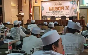 Pengurus Daerah (PD) Al Khidmah Kabupaten Semarang menyelenggarakan Musyawarah Daerah (Musda) ke-V untuk memilih Ketua PD Al Khidmah dan Ketua PD Ath Thoriqoh Qodiriyah Naqsabandiyah Al Utsmaniyah Kabupaten Semarang. Acara ini dihadiri oleh Pengurus Wilayah (PW) Al Khidmah Jateng dan DIY, PD Al Khidmah dan PCNU Kabupaten Semarang, serta pejabat Pemkab Semarang.