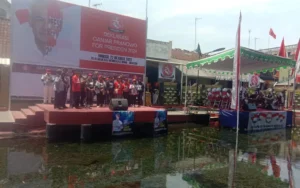 Deklarasi Ganjar Pranowo for President 2024 di Salatiga mengusung semangat kearifan lokal dan dukungan kuat dari Aliansi Masyarakat Salatiga. Acara tersebut menyoroti pentingnya Kali Wedok sebagai sumber mata air bersama untuk masyarakat. Dalam deklarasi yang meriah, pendukung Ganjar Pranowo menegaskan dukungannya untuk Pilpres 2024 dan menolak politik identitas.