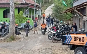 Memasuki hari ketiga pencarian survivor bernama Suwardi (60) warga Dusun Ngaglik, Desa Nyatnyono, Kecamatan Ungaran Barat, Kabupaten Semarang yang hilang di hutan pinus Ngipik pada Sabtu (7/10/2023) belum membuahkan hasil.