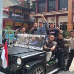 Siswa SMKN 1 Tengaran, Kabupaten Semarang, berhasil menciptakan prototipe mobil listrik X-SATA EV dalam waktu singkat. Dengan bimbingan dan upaya kolaboratif dari guru dan industri, sekolah tersebut mendorong siswa untuk menjadi pionir dalam inovasi teknologi kendaraan.