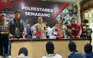 Polrestabes Semarang Mengamankan 22 Pelaku Tawuran dengan Senjata Tajam