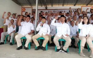 DPC Partai Gerindra Kabupaten Semarang secara resmi mendeklarasikan dukungan mereka untuk Gibran Rakabuming Raka sebagai Calon Wakil Presiden (Cawapres) yang akan mendampingi Ketua Umum Prabowo Subianto dalam Pemilihan Presiden (Pilpres) 2024.