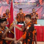 Musyawarah Cabang ke-V Ormas Majelis Pimpinan Cabang Pemuda Pancasila (MPC PP) Kabupaten Semarang menghasilkan pemilihan Ketua MPC PP Kabupaten Semarang yang baru. Ali Imron, yang dikenal sebagai Ipung, terpilih secara aklamasi untuk memimpin MPC PP Kabupaten Semarang dalam periode 2023-2027. Dalam acara yang dihadiri oleh 16 unsur peserta, Sekretaris MPW PP Jateng, Windu Wicakso, memberikan sambutan yang diikuti oleh sambutan dari Ketua terpilih, Ipung.