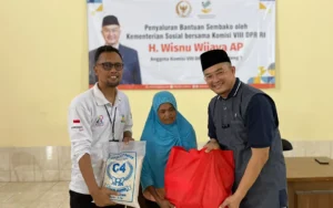 Kementerian Sosial melalui Sentra Antasena Magelang memberikan bantuan ATENSI berupa paket nutrisi dan sandang kepada 100 penerima manfaat di Kota Salatiga pada hari Sabtu, 11 November 2023. Kegiatan ini merupakan tindak lanjut dari Asistensi Terintegrasi (ASTER), dengan sasaran penerima bantuan mencakup pelayanan anak, disabilitas, lansia, dan korban bencana.