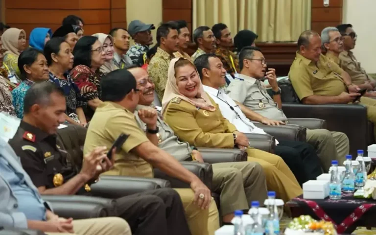 Pemerintah Kota Semarang berupaya meningkatkan Pendapatan Asli Daerah (PAD) melalui kerjasama dengan petani perkotaan dalam pengelolaan aset tanah yang tidak dimanfaatkan. Wali Kota Semarang, Hevearita Gunaryanti Rahayu, mengungkapkan inisiatif tersebut saat acara Penyerahan Sertifikat Tanah dan Peluncuran Sertifikat Tanah Elektronik.