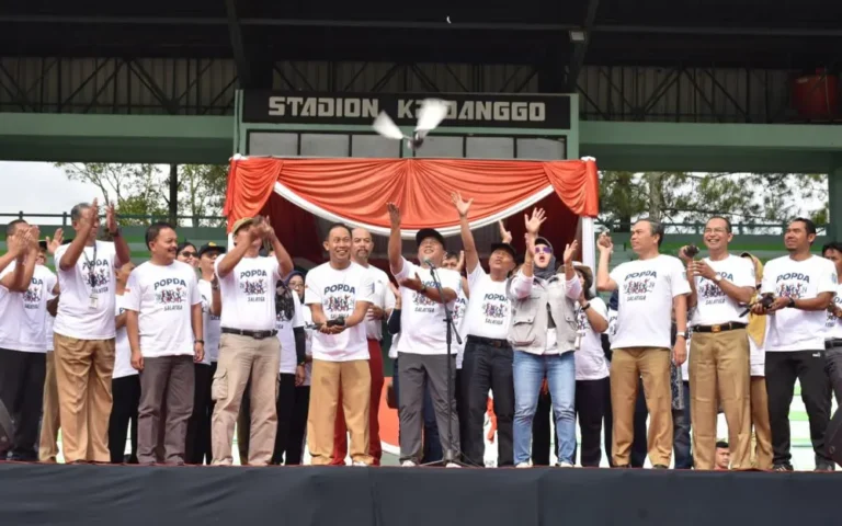 Pekan Olahraga Pelajar Daerah (Popda) tingkat sekolah dasar (SD) dan sekolah menengah pertama (SMP) kembali digelar di Kota Salatiga setelah beberapa tahun vakum. Event yang bertujuan mempertemukan atlet pelajar dari berbagai sekolah di Salatiga ini berlangsung di Stadion Kridanggo mulai Senin, 29 Januari hingga 2 Maret 2024.